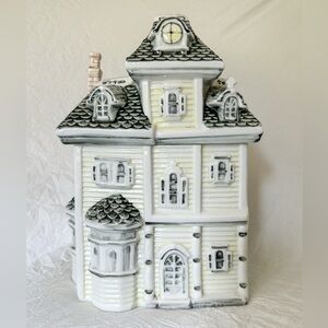 🍪Vintage Victorian House Cookie Jar💌